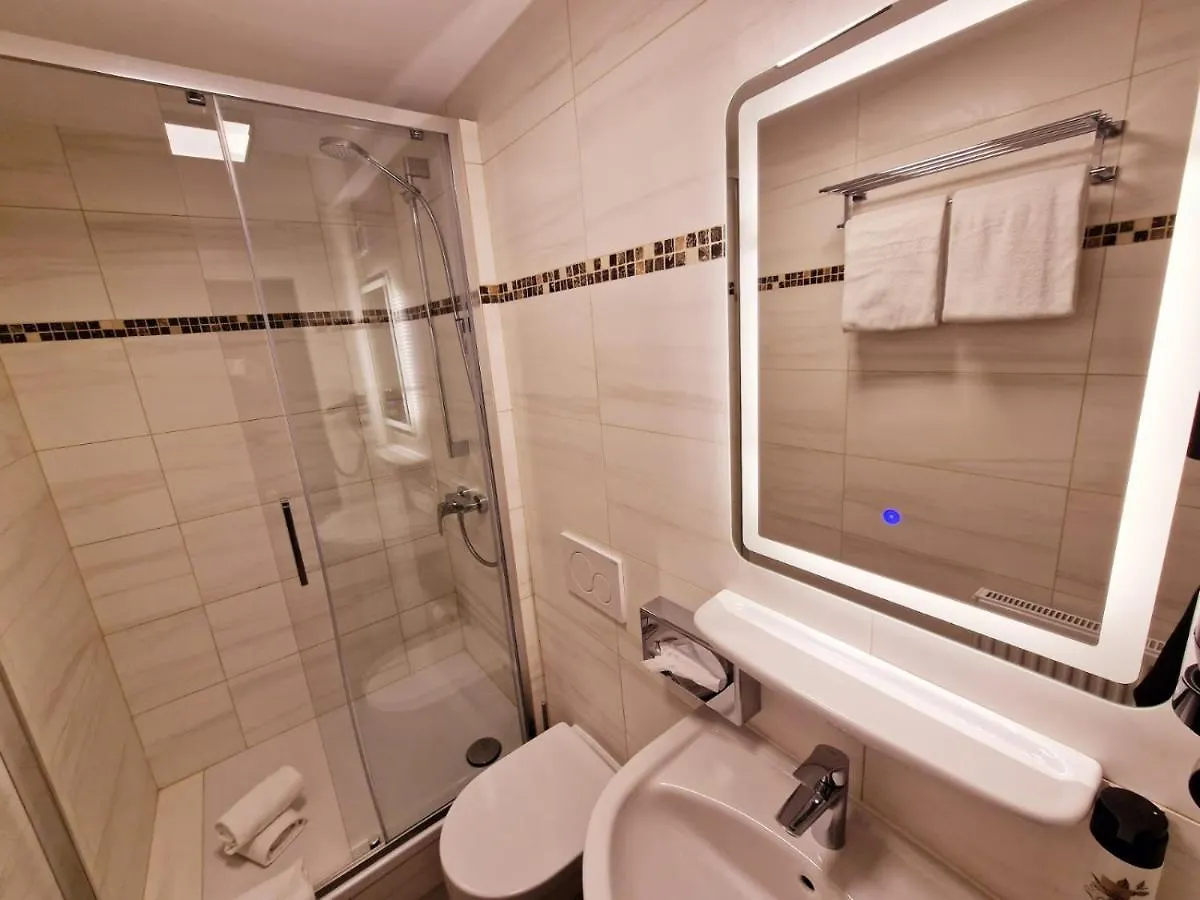 Hotel Frankfurt Messe Frankfurt am Main 3*,  Deutschland