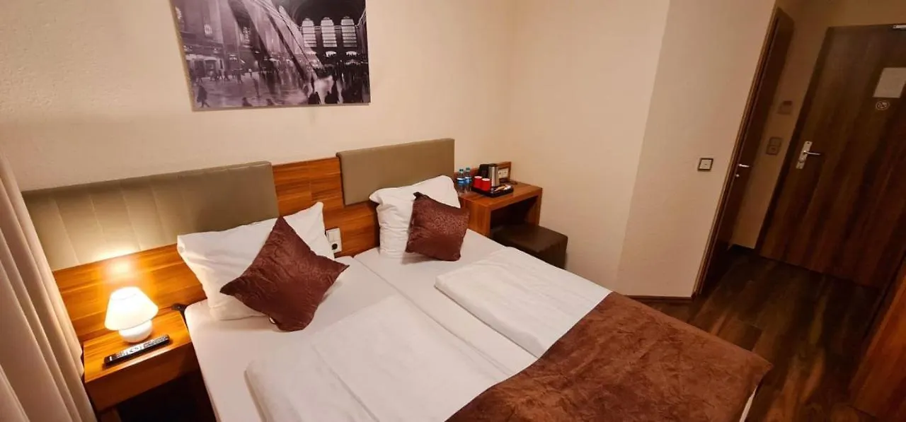 Hotel Frankfurt Messe Frankfurt am Main 3*,