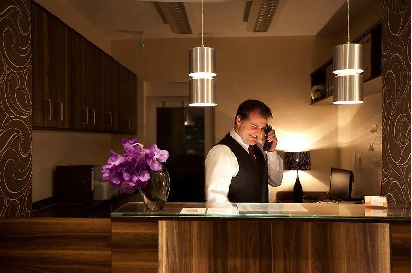 Hotel Frankfurt Messe 美因河畔法兰克福
