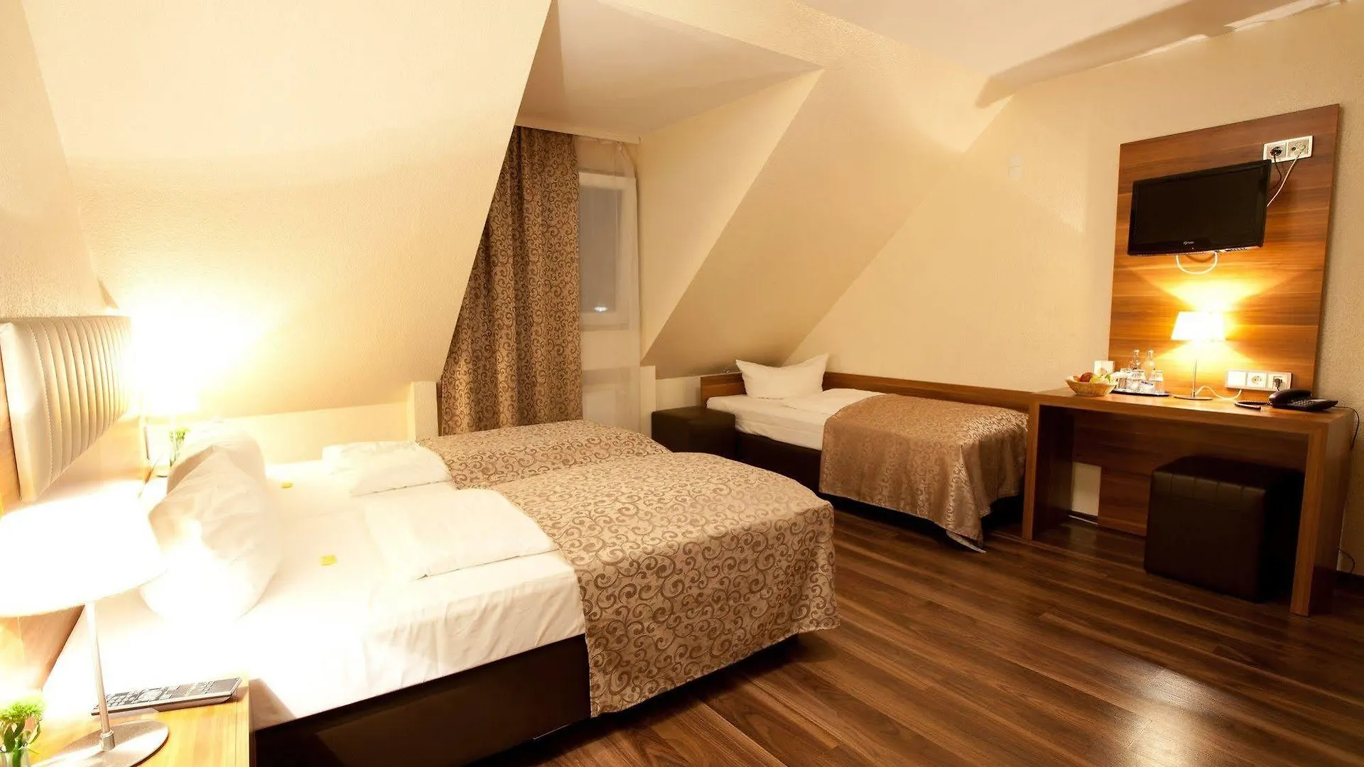 Hotel Frankfurt Messe 美因河畔法兰克福 3*,  德国
