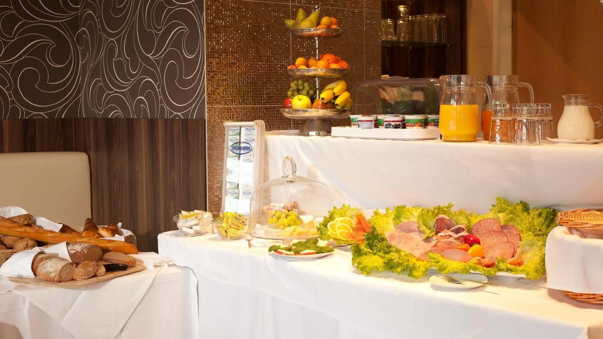 Hotel Frankfurt Messe 美因河畔法兰克福 3*,
